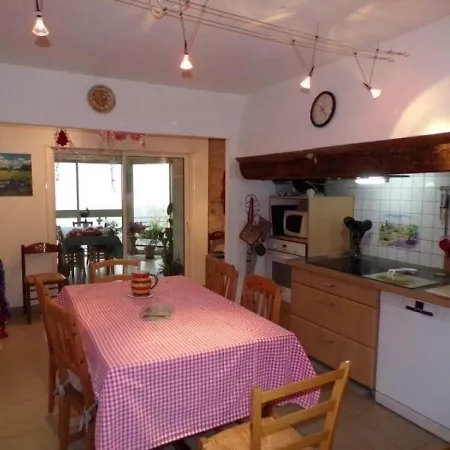 بيت للعطل House La Maison Du Teisseire *