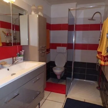 House La Maison Du Teisseire بيت للعطل *