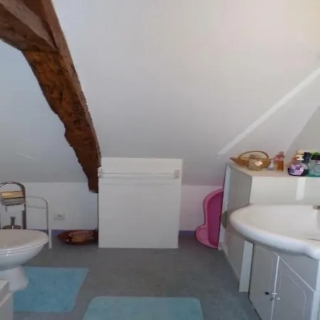 بيت للعطل House La Maison Du Teisseire *